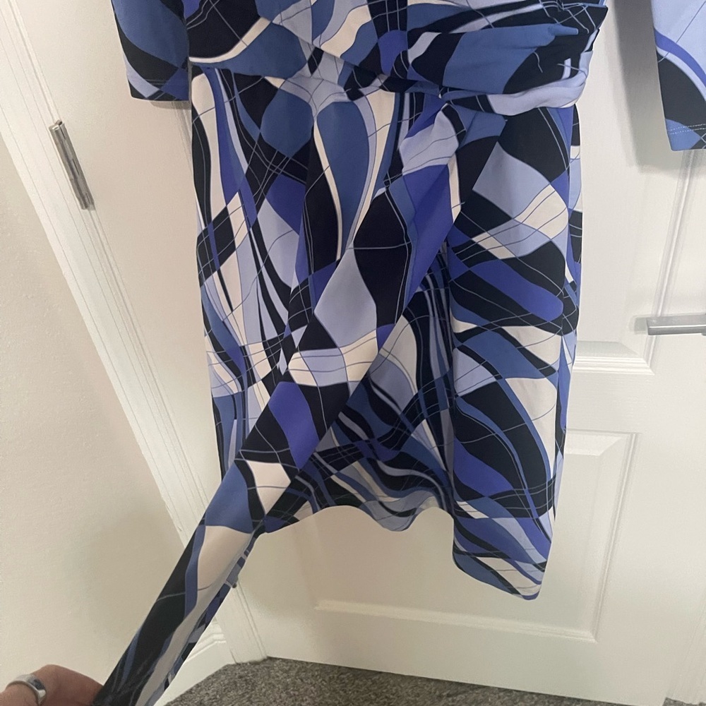 J. McLaughlin Blue Wave Print Long Sleeve Wrap Dress - Picture 8 of 8
